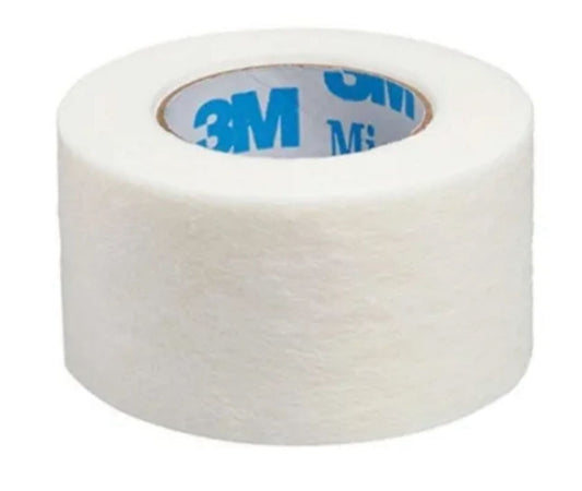Banda adeziva pentru izolare gene – hipoalergenică pe suport de hartie Micropore, 25mm x 9.14m, 3M